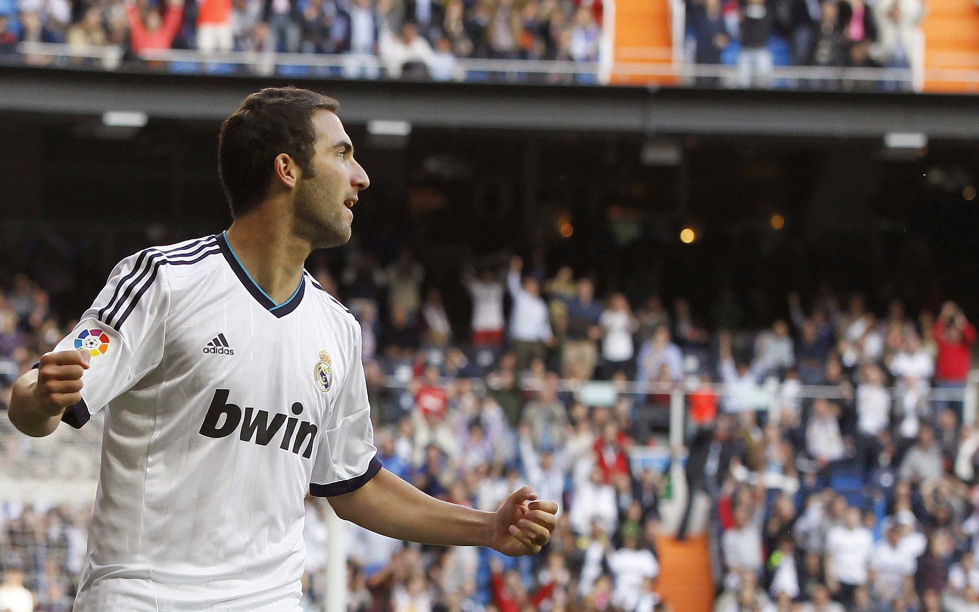 “德甲强队保持领先，冲刺光环逐渐升起”，德甲强吗