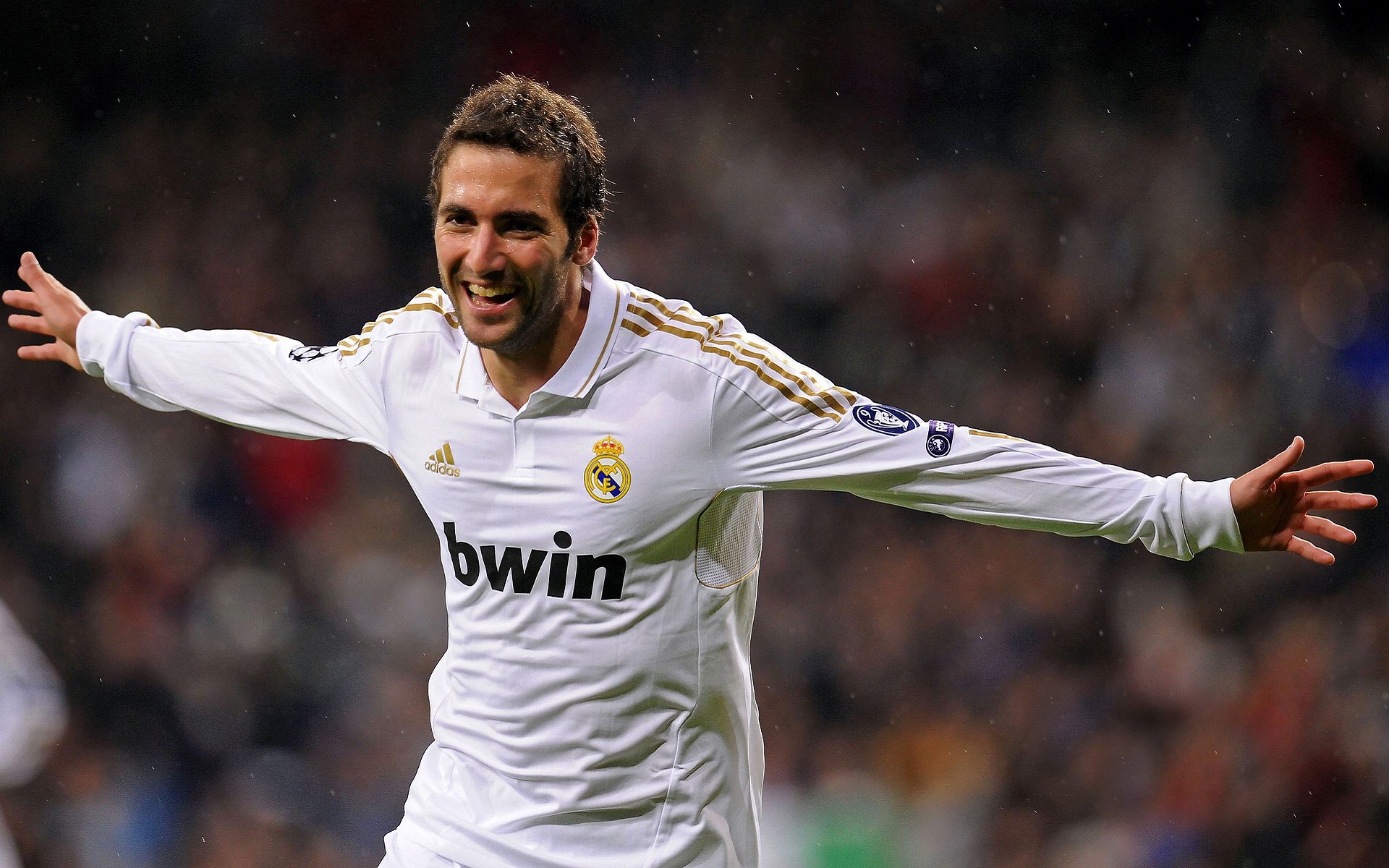 爱游戏体育-【费城人绝杀逆袭】哈珀最后一棒正中靶心，哈泊斯费里